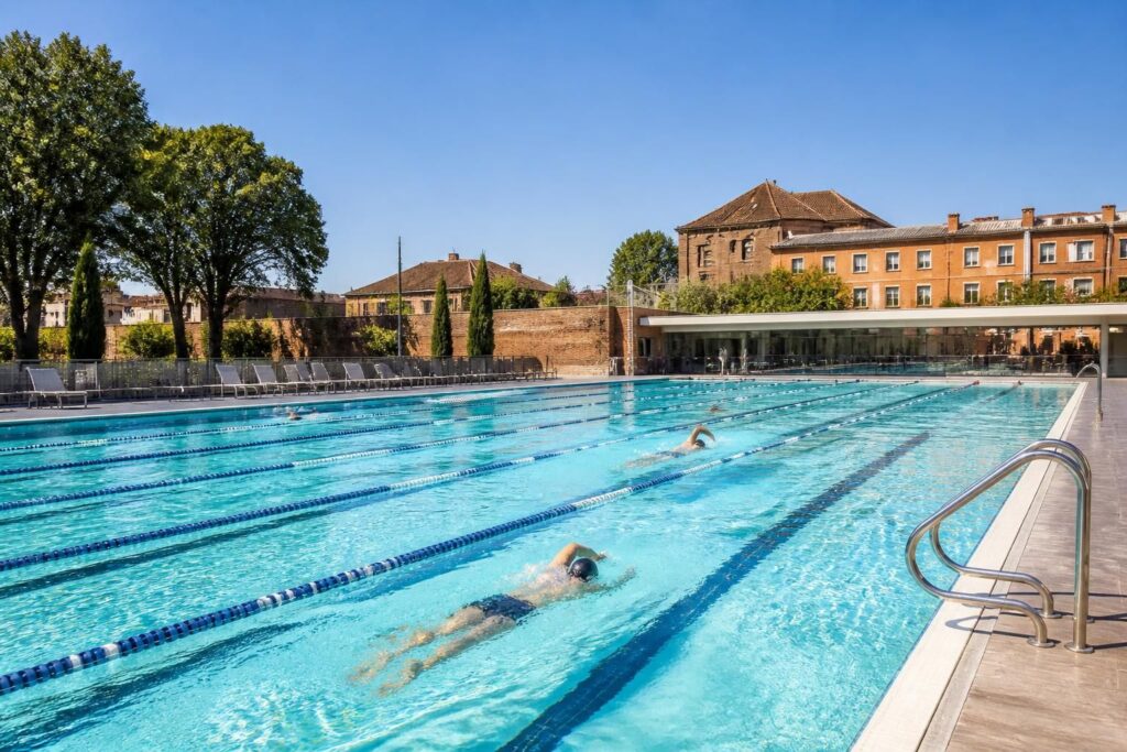 découvrez les horaires, les cours de natation et toutes les infos pratiques pour profiter pleinement de la piscine alban minville à toulouse.